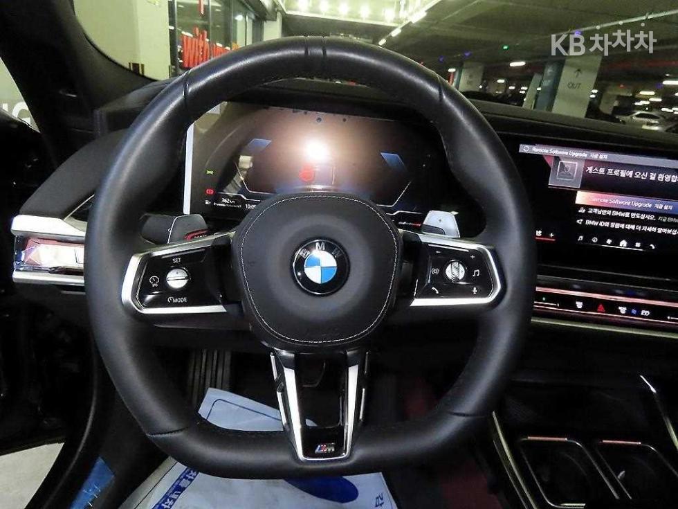 BMW 7er — miniaturë 8