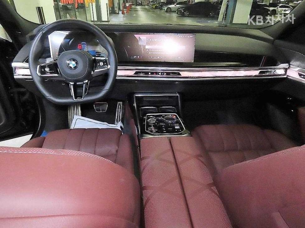 BMW 7er — miniaturë 10