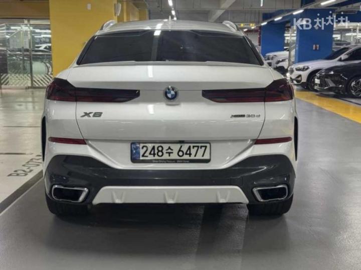 BMW X6 G06 xDrive 30d M Sport 6
