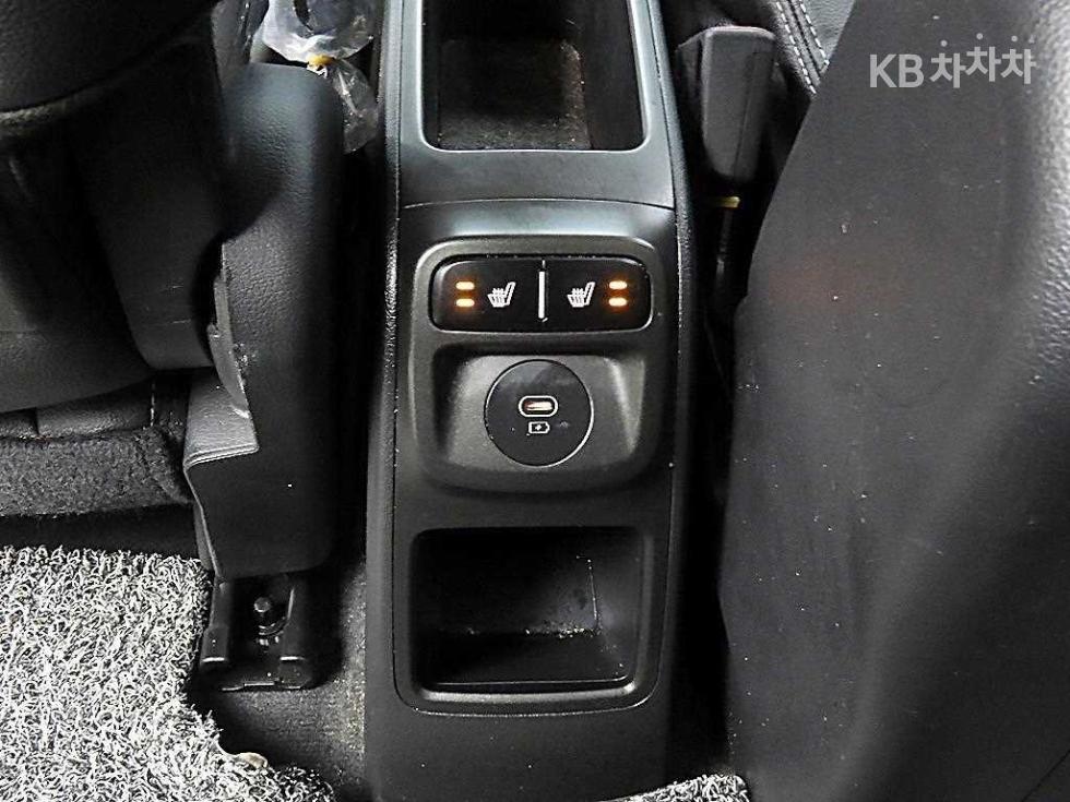 2023 - kia kia