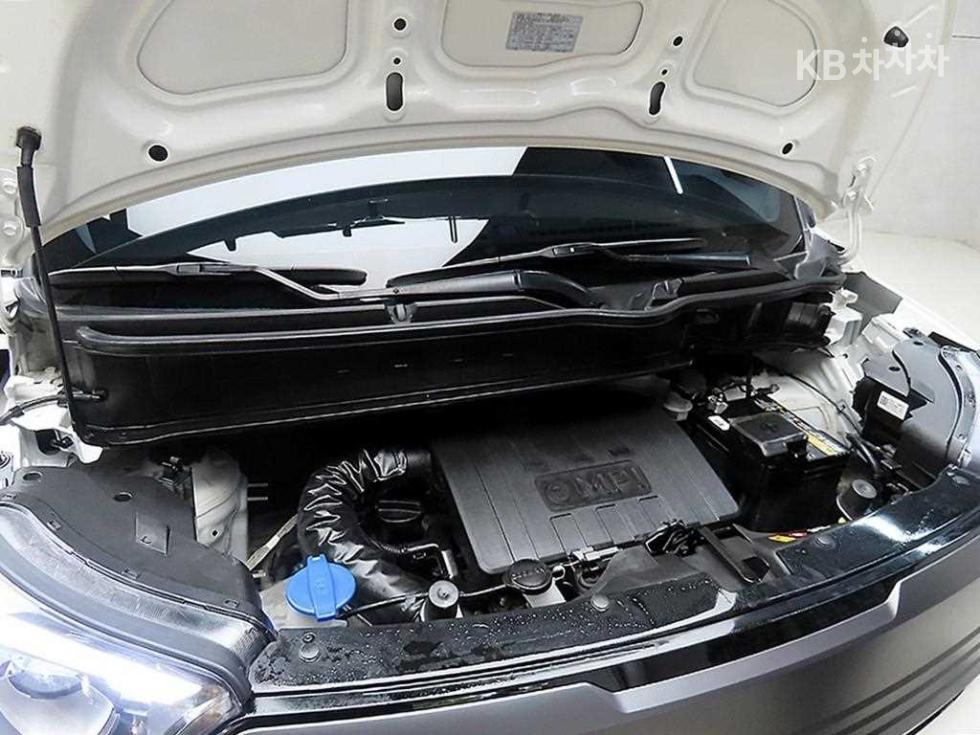 2023 - kia kia
