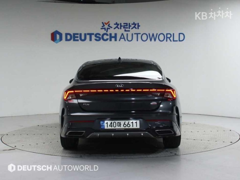 2021 - kia k5