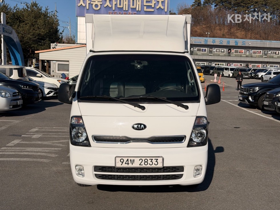 2018 - kia bongo iii