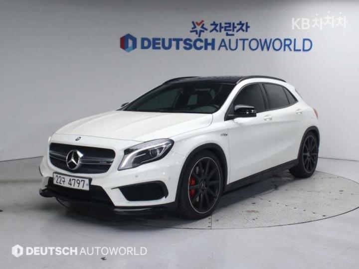 Mercedes-Benz GLA-Class X156 GLA45 AMG 4 Matic 2