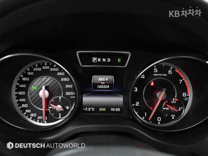 Mercedes-Benz GLA-Class X156 GLA45 AMG 4 Matic 9