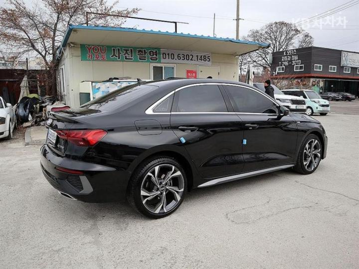 Audi A3 NEW 40 TFSI Premium 8V 4