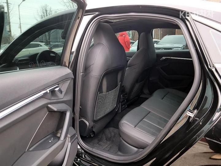 Audi A3 NEW 40 TFSI Premium 8V 8