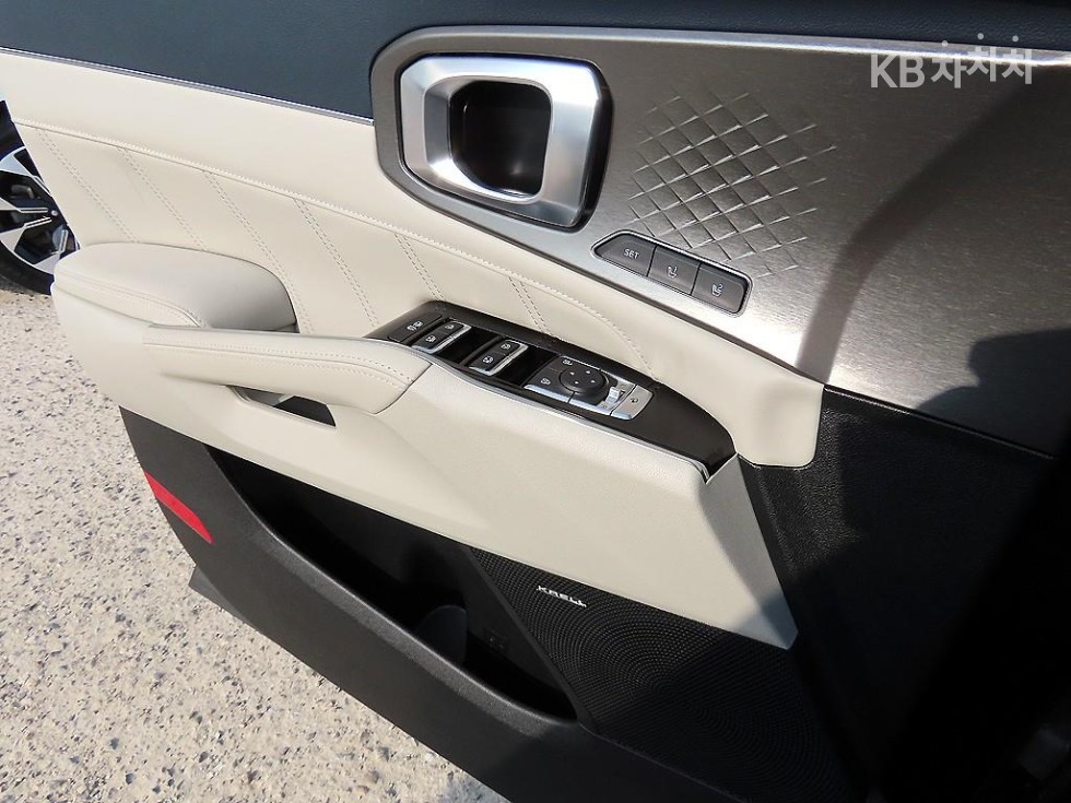 2023 - kia sorento