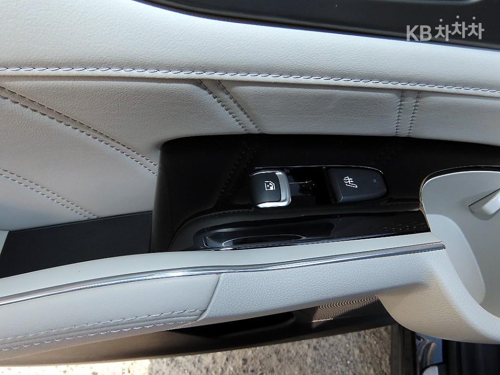 2023 - kia sorento