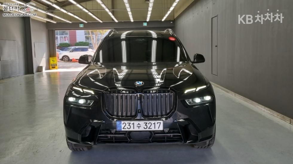 BMW X7 — miniaturë 3