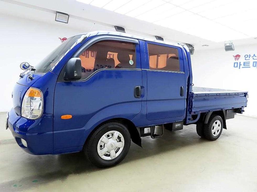 2011 - kia bongo iii