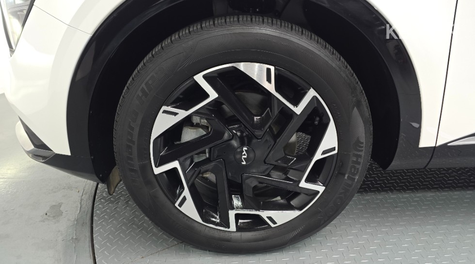 2022 - kia sportage