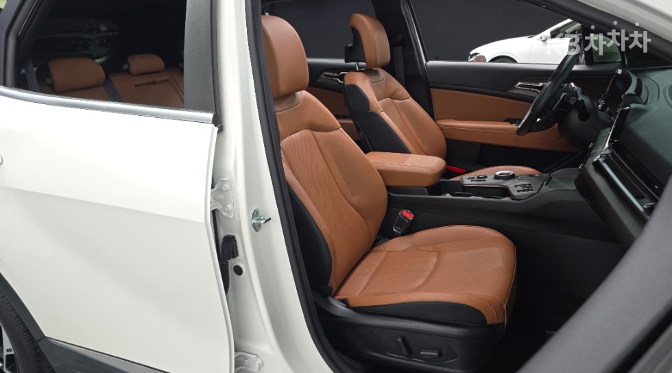 2022 - kia sportage