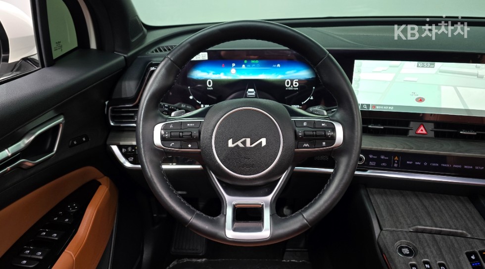 2022 - kia sportage