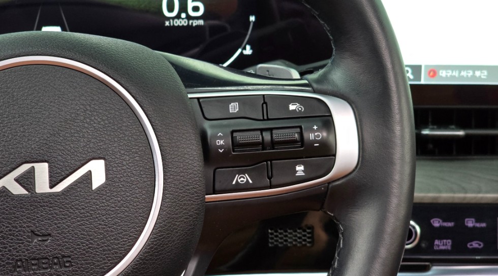 2022 - kia sportage