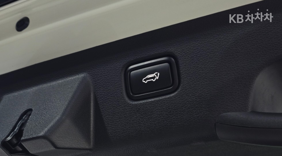 2022 - kia sportage