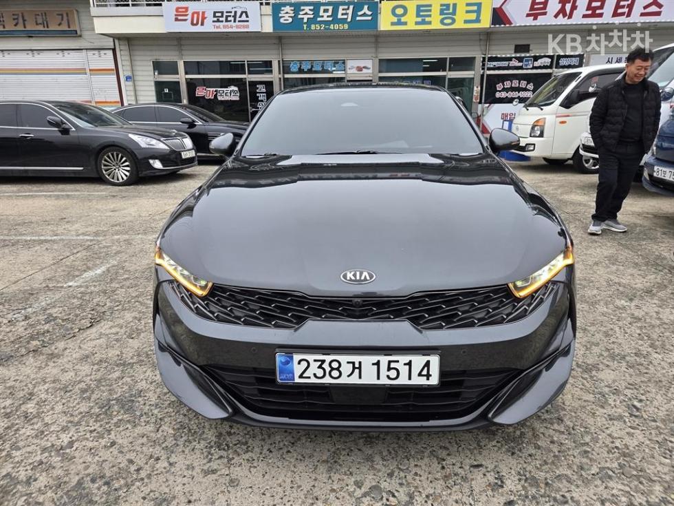 2021 - kia k5