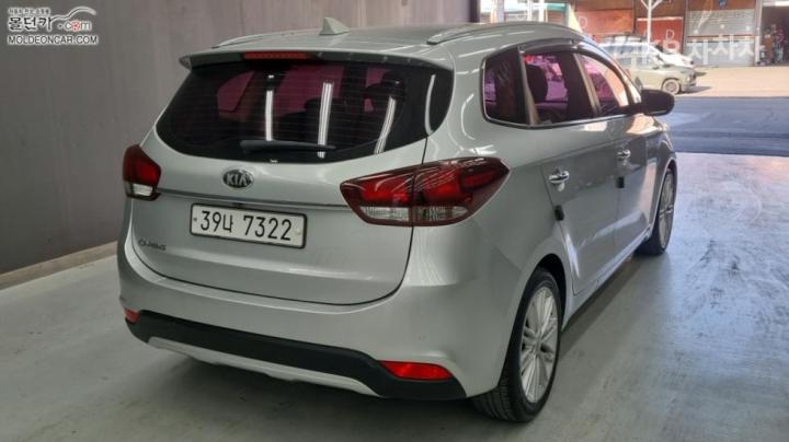 Kia Carens 2.0 LPI Prestige 3