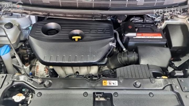 Kia Carens 2.0 LPI Prestige 9