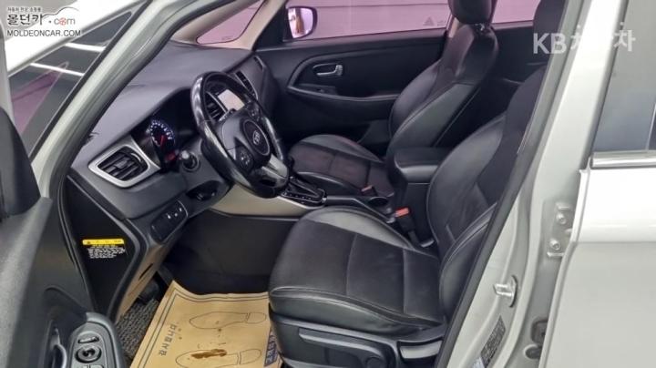 Kia Carens 2.0 LPI Prestige 10