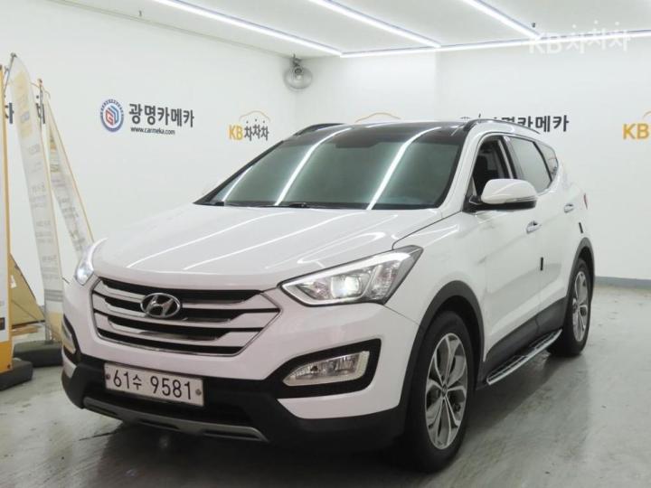 Hyundai Santa Fe DM R2.0 2WD PREMIUM Base Type 3