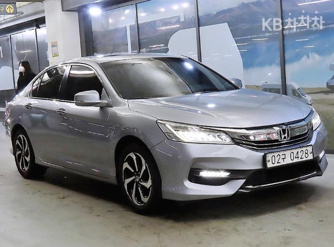 Honda 올뉴어코드 2.4 세단 EX-L CVT 9세대(13~) - фото 1