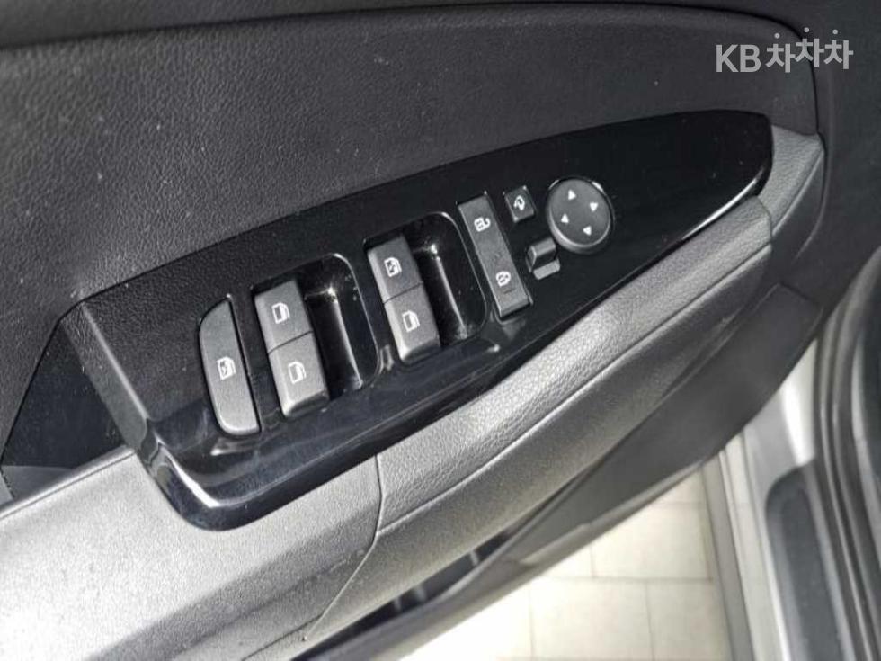 2024 - kia sportage