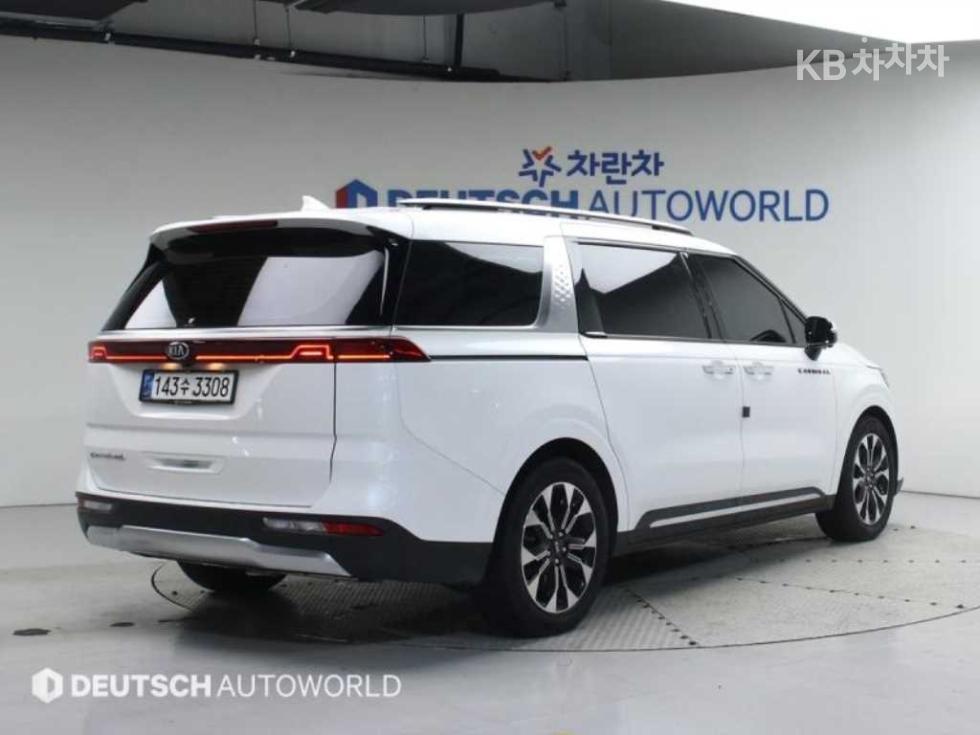 2021 - kia carnival