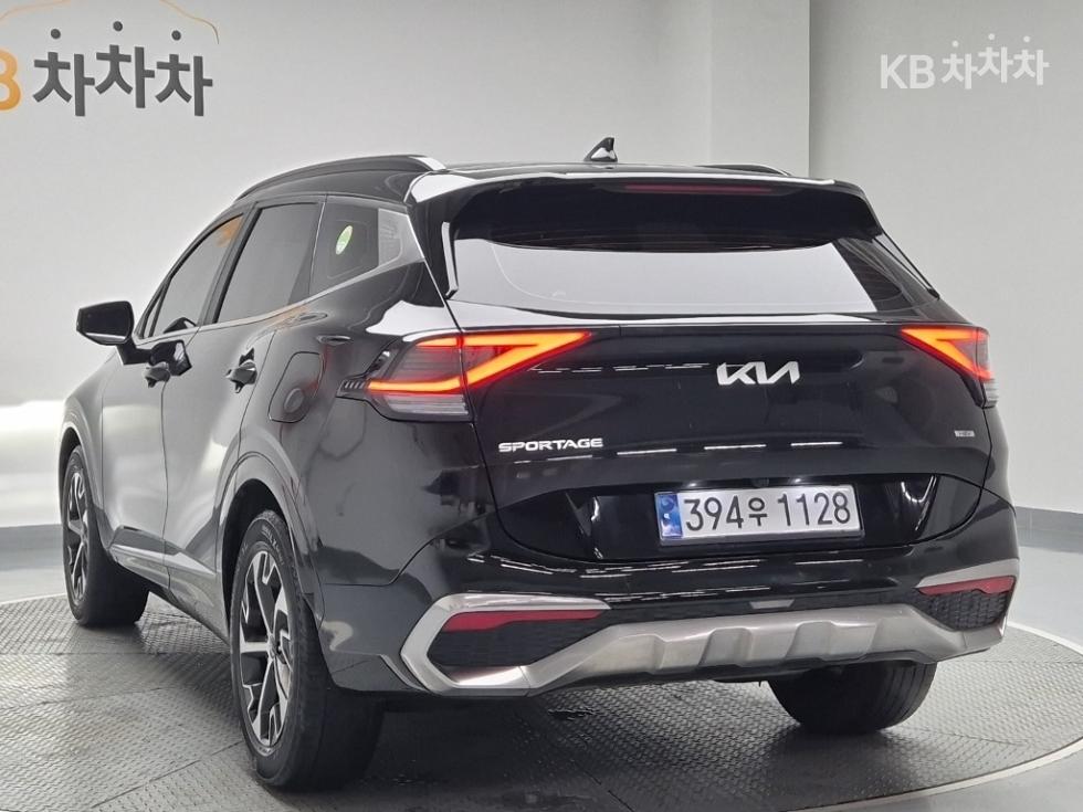 2022 - kia sportage
