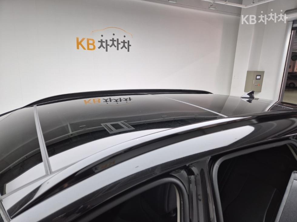 2022 - kia sportage