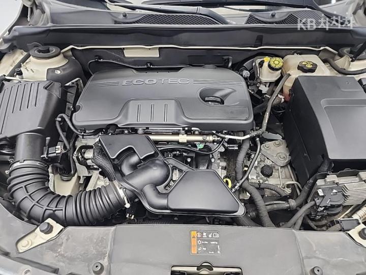 Chevrolet Malibu 2.0 LT Deluxe Pack 6