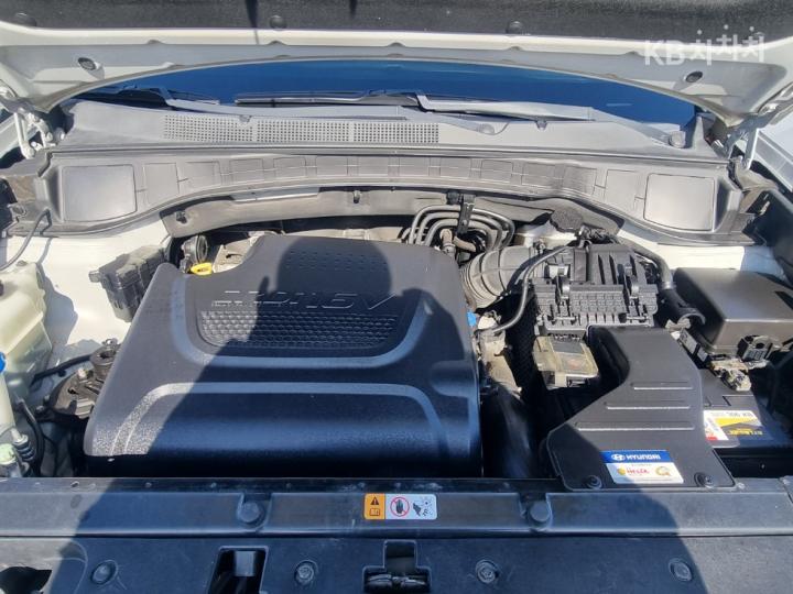 Hyundai Santa Fe DM R2.0 2WD PREMIUM Base Type 7