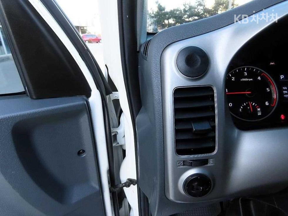 2024 - kia bongo iii