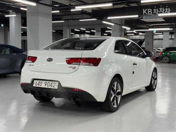 Kia Forte Koup 1.6 GDI Prestige 5