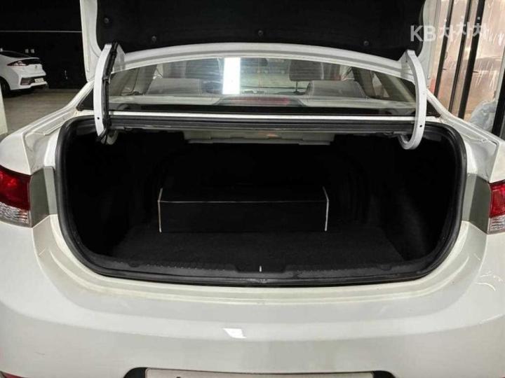 Kia Forte Koup 1.6 GDI Prestige 9