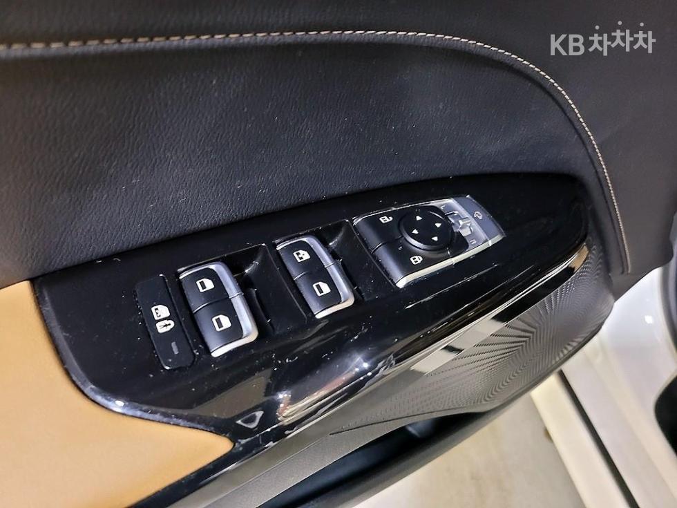 2020 - kia k5