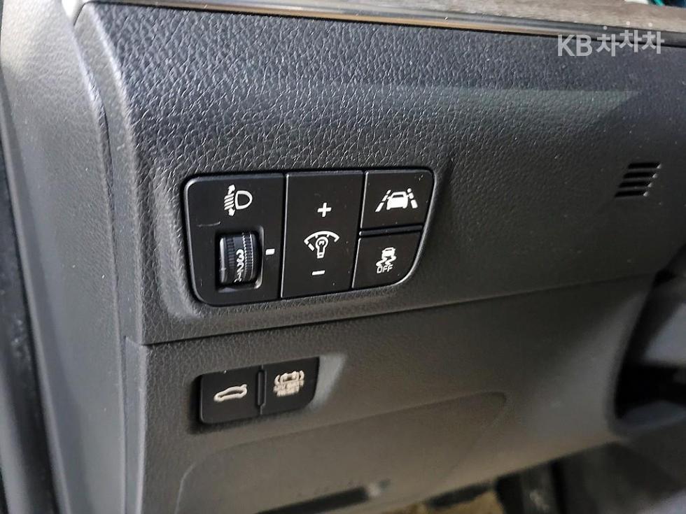 2020 - kia k5