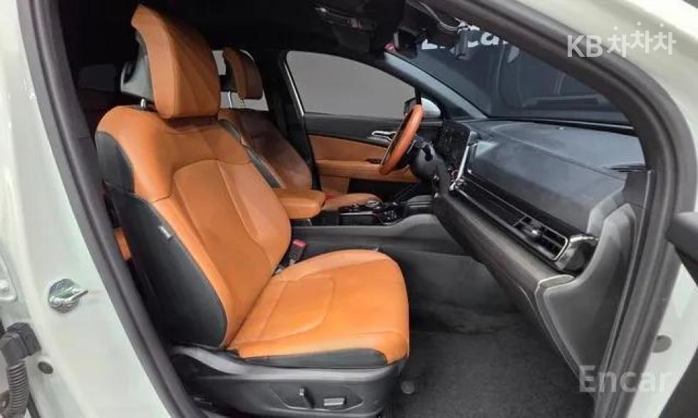 2022 - kia sportage
