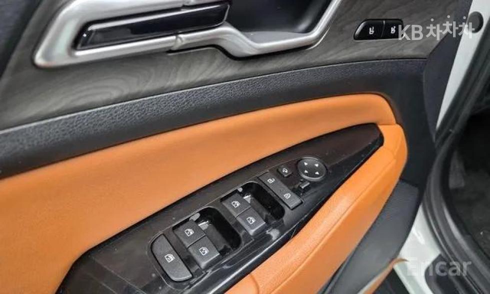 2022 - kia sportage
