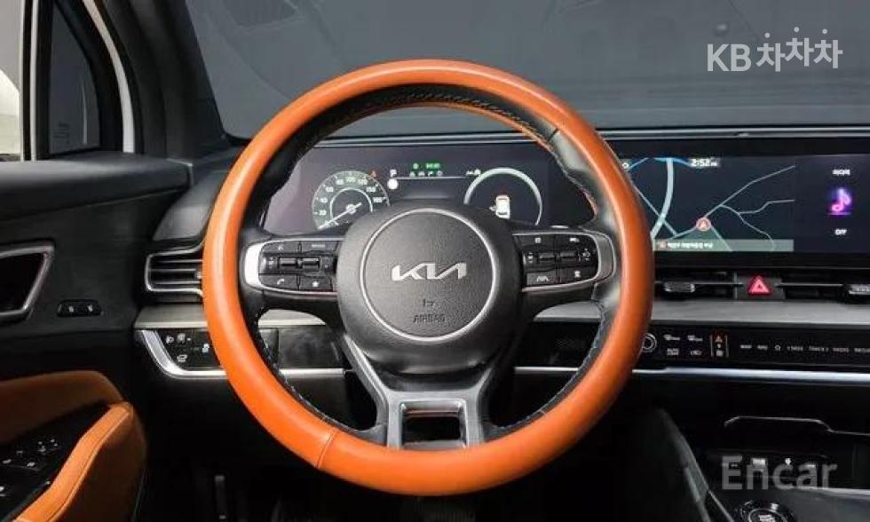 2022 - kia sportage