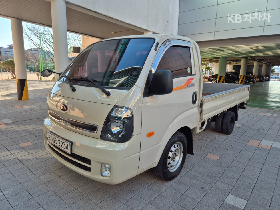 2017 - kia bongo iii