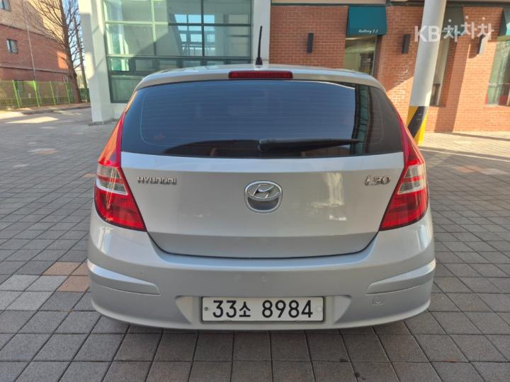 Hyundai i30 1.6 VVT Premier 4