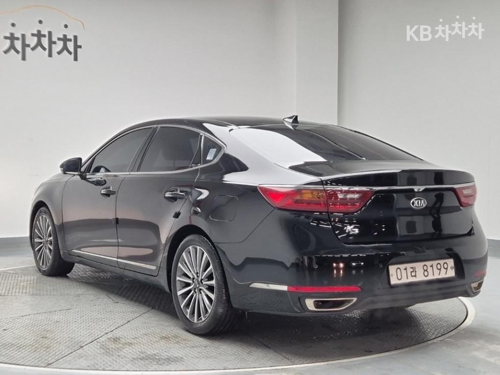2017 - kia k7