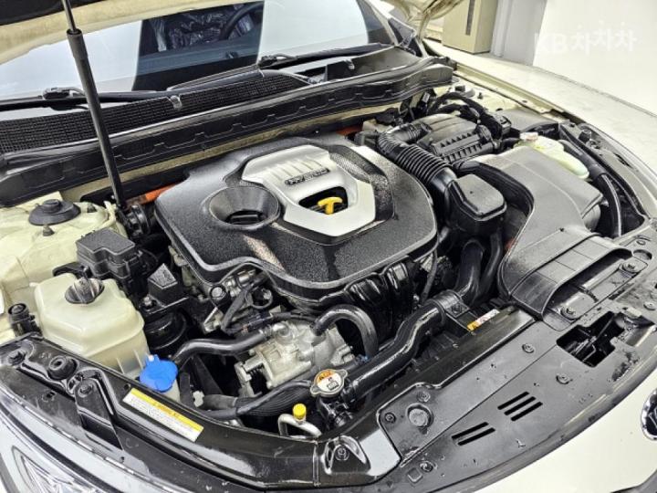 Kia K5 Hybrid Prestige 7