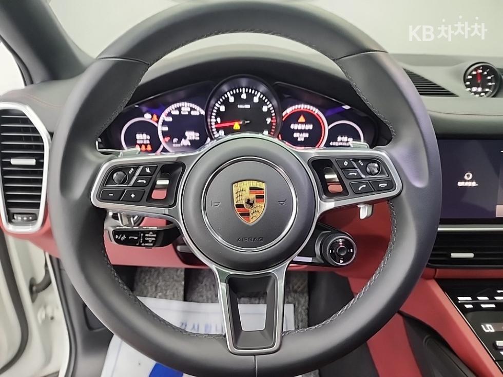 Porsche Cayenne — miniaturë 9
