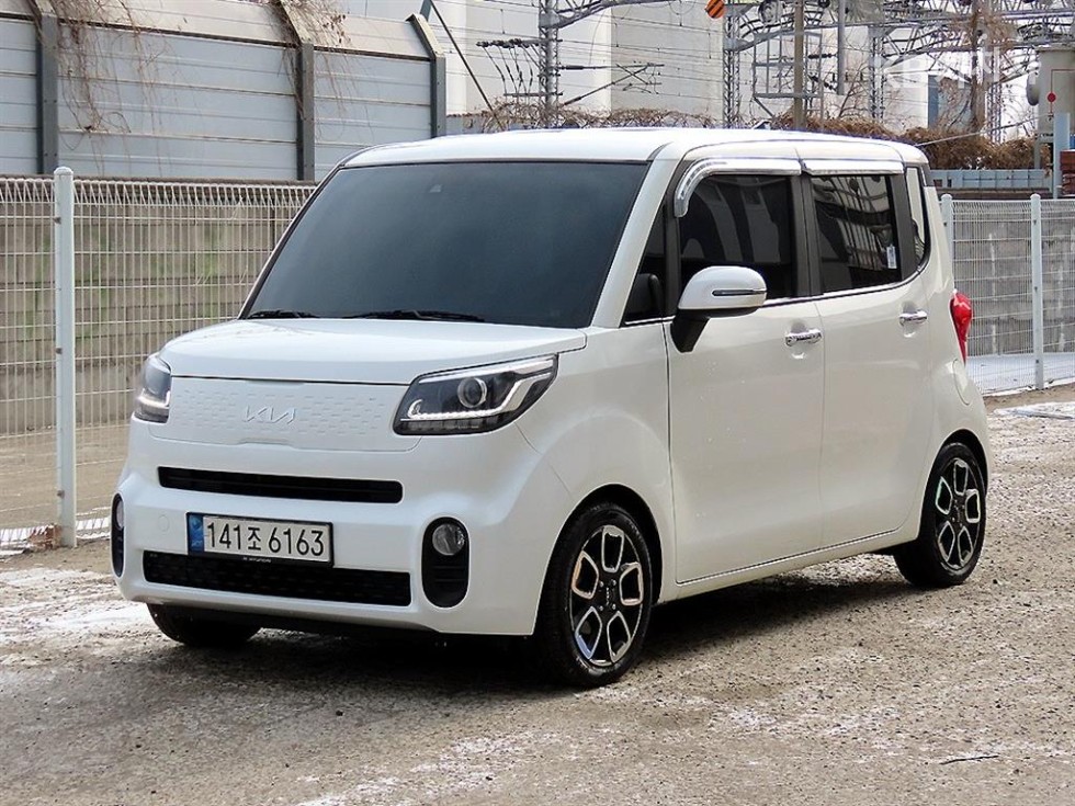 2022 - kia ray