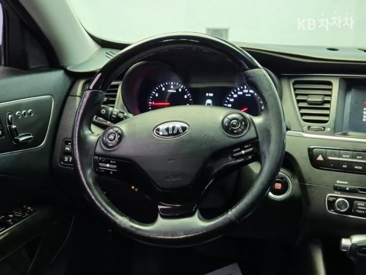 Kia K9 3.8 GDI Prestige Base Type 10