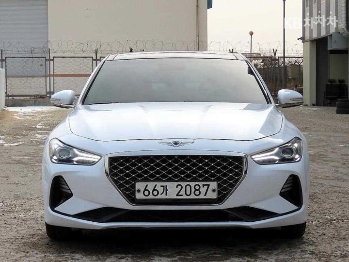 Genesis G70 2.0T Supreme