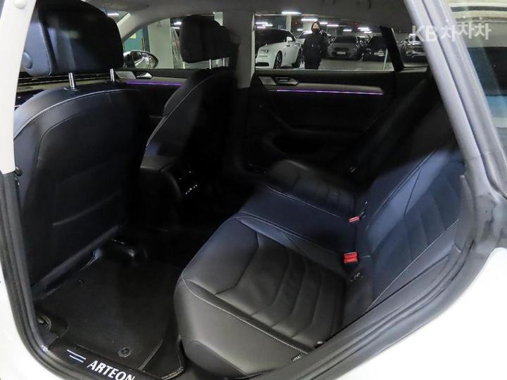 Volkswagen Arteon 2.0 TDI 4WD Elegance Prestige 8