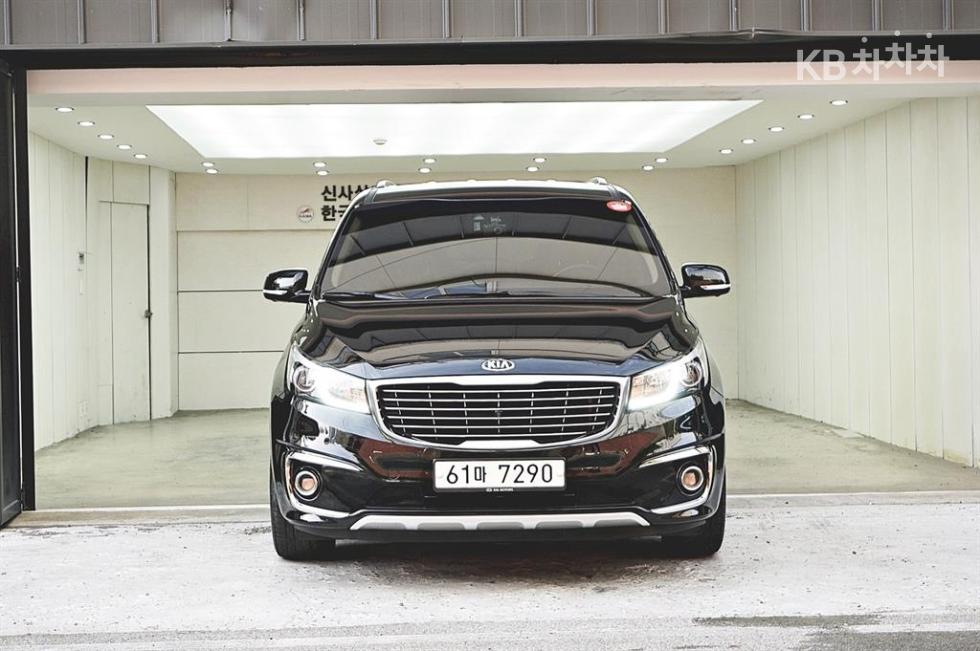 2017 - kia carnival
